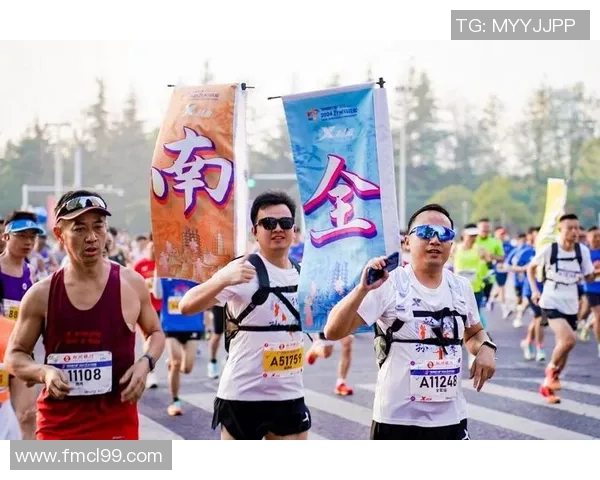 马拉松精神的传承与坚持在42195公里的赛道上绽放光芒