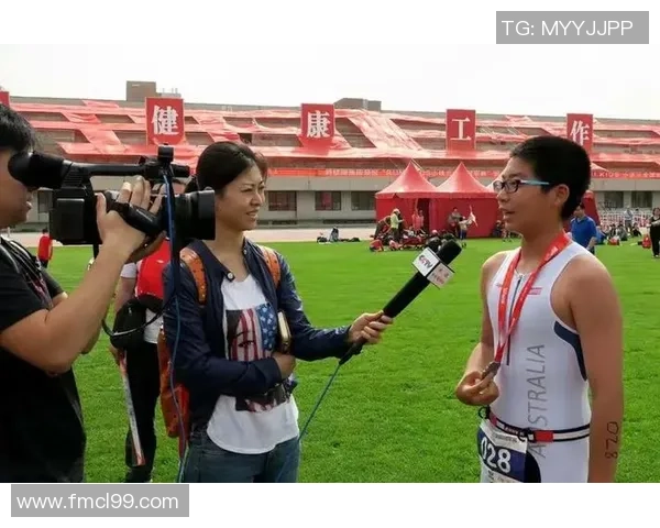 恭喜主播在星际争霸II赛事中勇夺亚军展现出色实力与风采 恭喜主播在星际争霸II赛事中勇夺亚军展现出色实力与风采